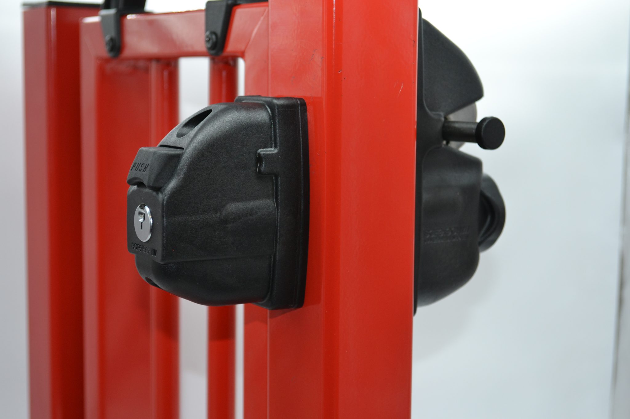 Double Sided Slimline Gravity Latch Viper Slim Safetech Hardware